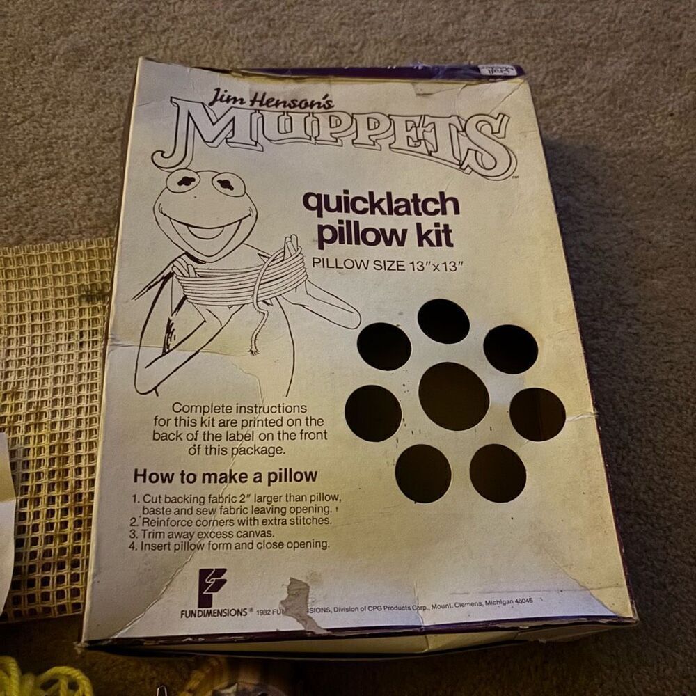Jim Henson’s Muppets Quicklatch Craft Master Pillow Kit